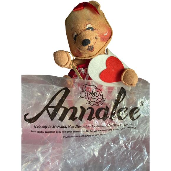 Annalee 1997 10"  Valentine Open Eyes Gold Scissors Doll With Bag Mint Condition - Picture 8 of 8